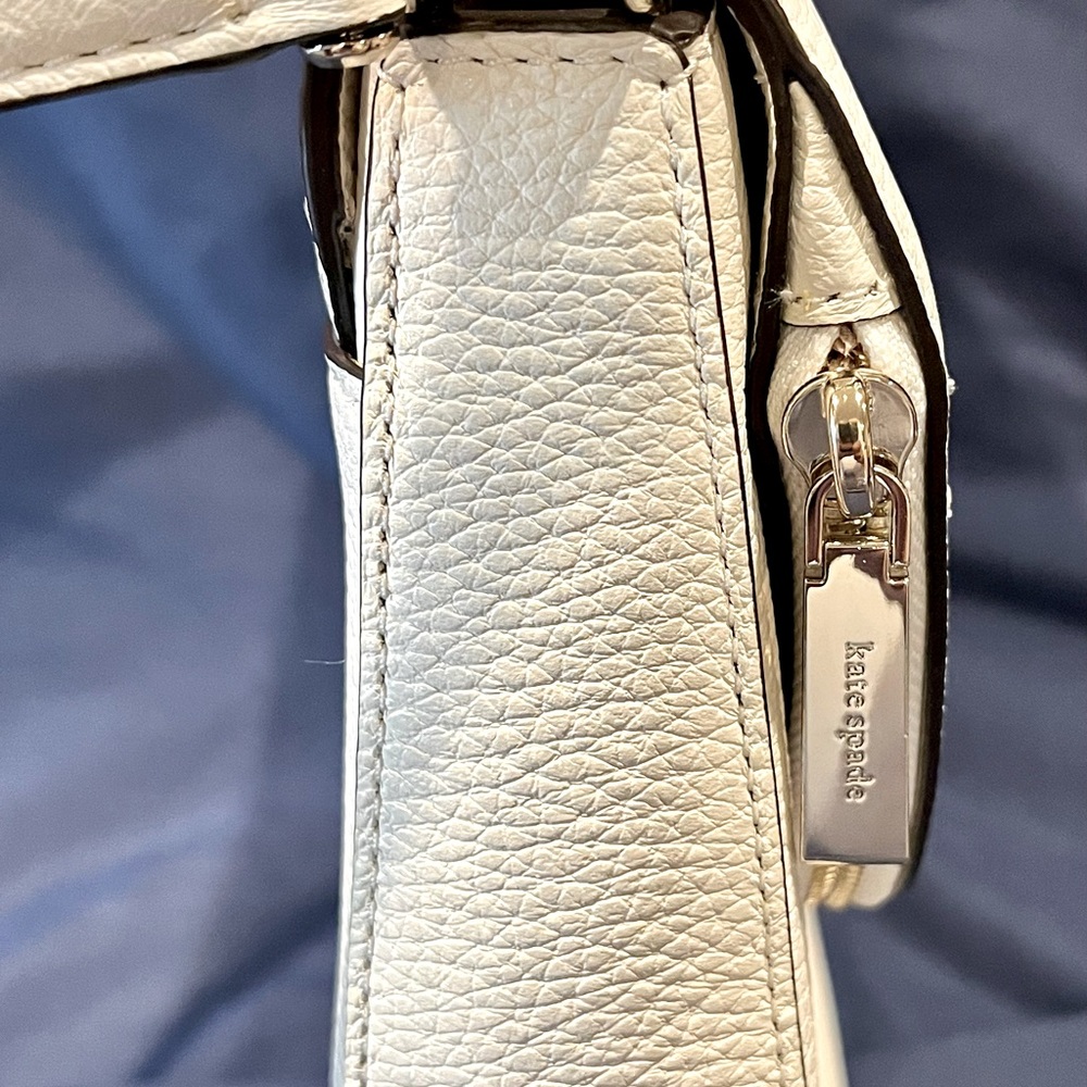 NWOT Glistening Kate Spade New York Large Saddle Bag w/ Crossbody Strap - Picture 6 of 11